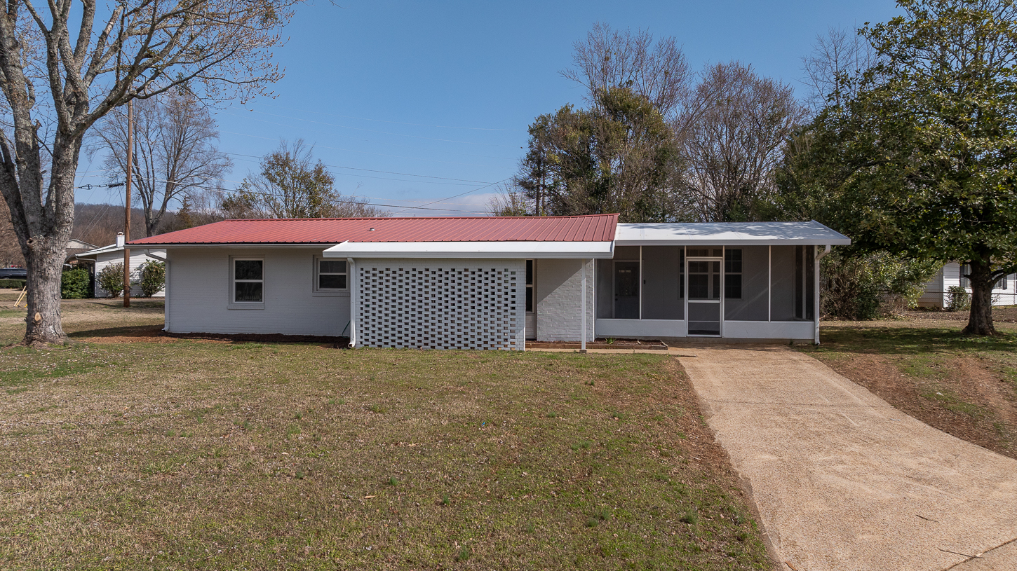 1701 Wakefield Drive Northeast