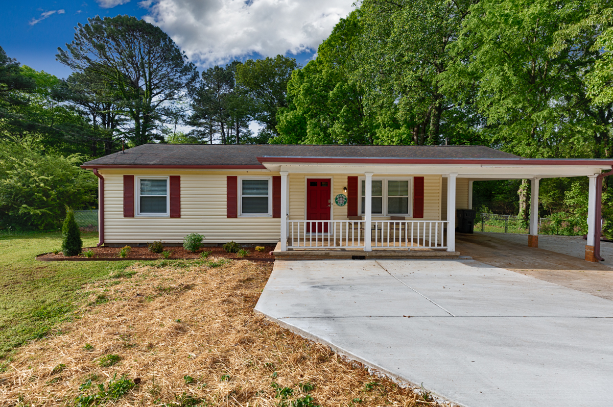 8143 Old Madison Pike